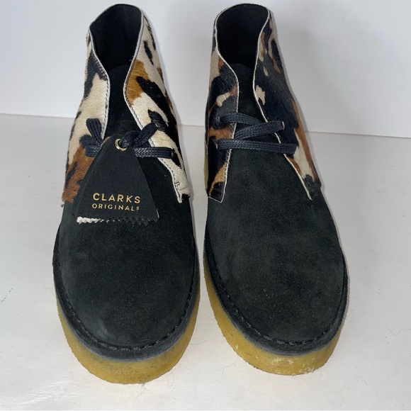 Clarks Originals Women's 8 Black Cow Print Suede 221 Desert Boots - Picture 7 of 14